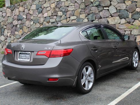 Used 2014 Acura ILX 2.0L Sedan 4D image 9