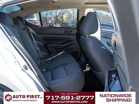 Used 2023 Nissan Altima 2.5 SV w/ SV Premium Package image 14