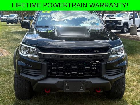 Used 2022 Chevrolet Colorado ZR2 w/ ZR2 Midnight Special Edition AWD/4WD image 3