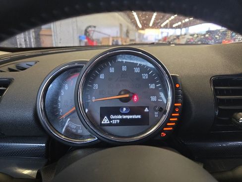 Used 2017 MINI Cooper Clubman S image 19