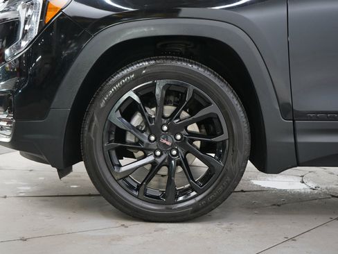 Used 2023 GMC Terrain SLT w/ Infotainment Package II AWD/4WD image 30
