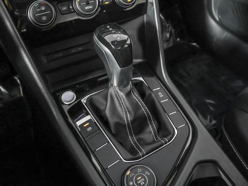 Used 2023 Volkswagen Taos SEL image 35