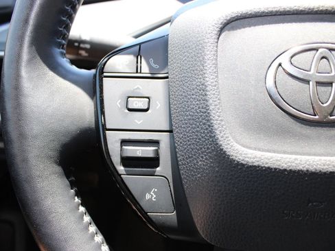 Used 2024 Toyota Prius XLE FWD image 18