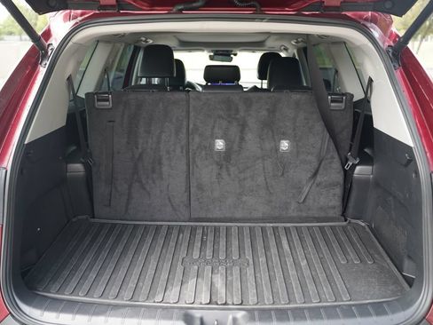 Used 2024 Toyota Grand Highlander AWD image 12