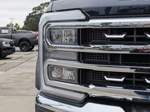 New 2025 Ford F250 Lariat image 8