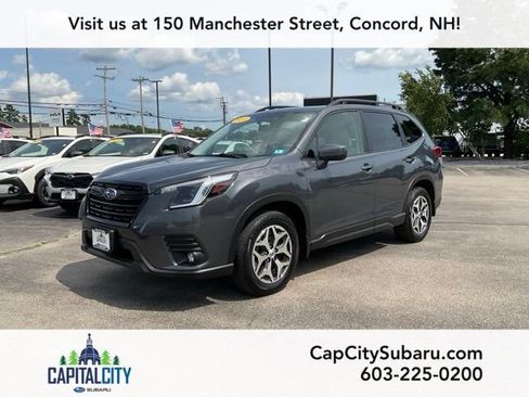 Used 2024 Subaru Forester Premium AWD/4WD image 3
