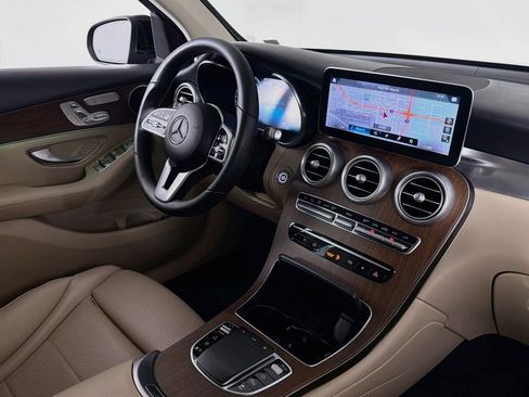 Used 2022 Mercedes-Benz GLC 300 image 16