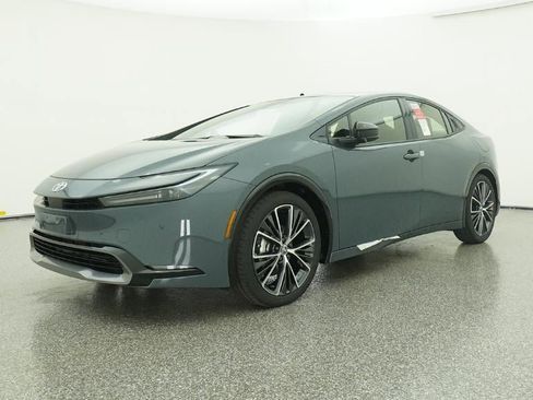 New 2026 Toyota Prius XLE FWD image 17