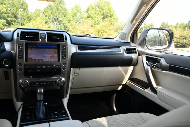 Used 2021 Lexus GX 460 Premium w/ Premium Package AWD/4WD image 24