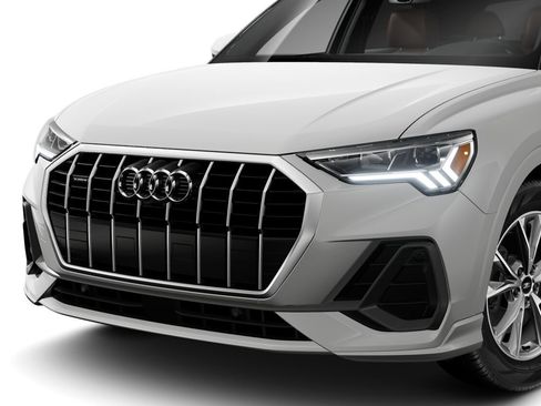 Certified 2025 Audi Q3 2.0T Premium Plus w/ Premium Plus Package AWD/4WD image 6