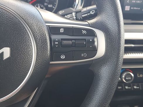 Used 2023 Kia K5 LXS image 28
