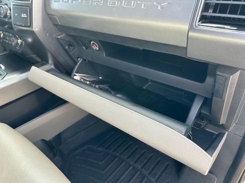 Used 2022 Ford F450 XLT w/ XLT Premium Package image 36