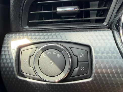 Used 2017 Ford Mustang GT Premium w/ GT Performance Package RWD image 25