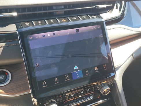 Used 2023 Jeep Grand Cherokee L Summit w/ Advanced Protech Group IV image 24