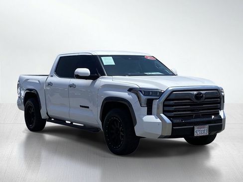 Used 2023 Toyota Tundra Limited AWD/4WD image 12