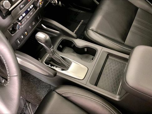Used 2024 Nissan Frontier SL w/ Technology Package RWD image 17