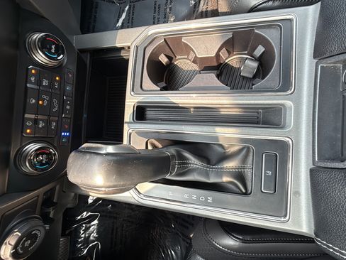 Used 2019 Ford F150 Raptor w/ Equipment Group 802A Luxury AWD/4WD image 16