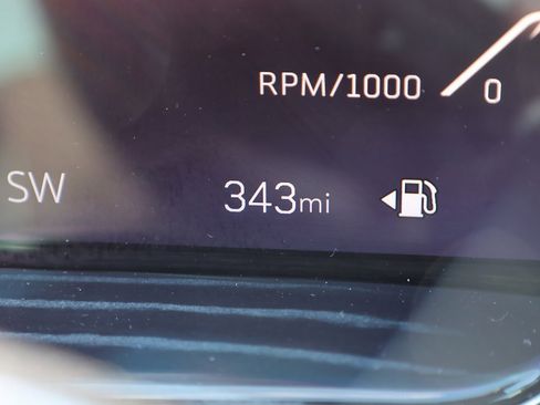 Used 2026 Cadillac Escalade ESV Sport w/ Touring Package image 14