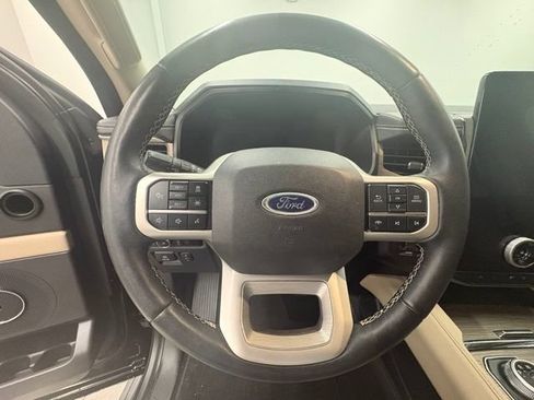 Used 2023 Ford Expedition Limited AWD/4WD image 19