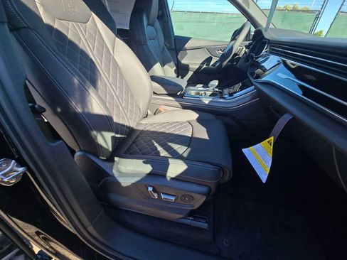 New 2026 Audi SQ7 Prestige image 11
