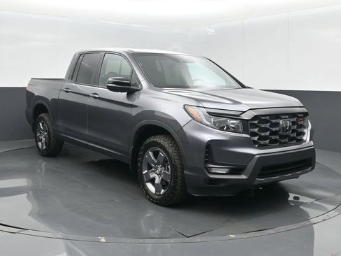 Certified 2024 Honda Ridgeline TrailSport image 2