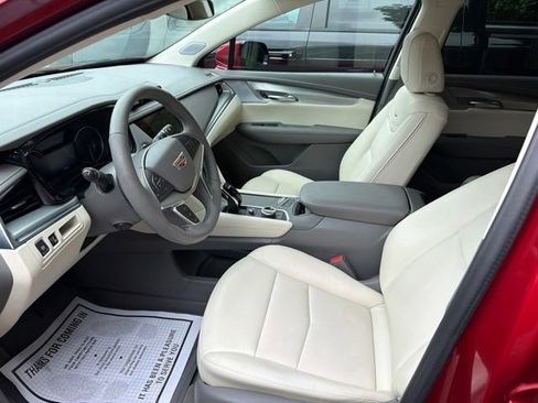 Certified 2024 Cadillac XT5 Premium Luxury AWD/4WD image 8