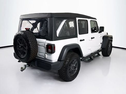 Used 2025 Jeep Wrangler Unlimited Sport AWD/4WD image 5
