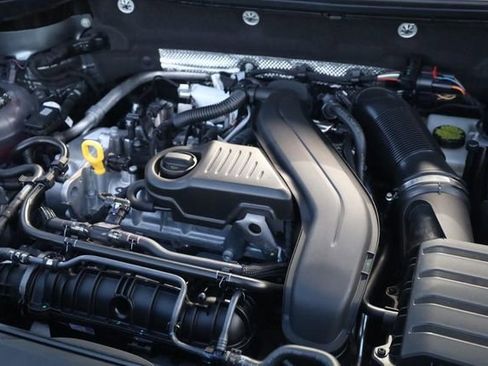 New 2026 Volkswagen Taos SE FWD image 24