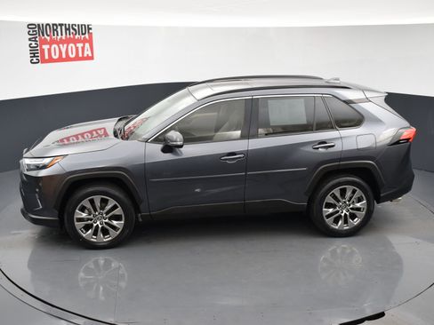 Used 2023 Toyota RAV4 XLE Premium image 19