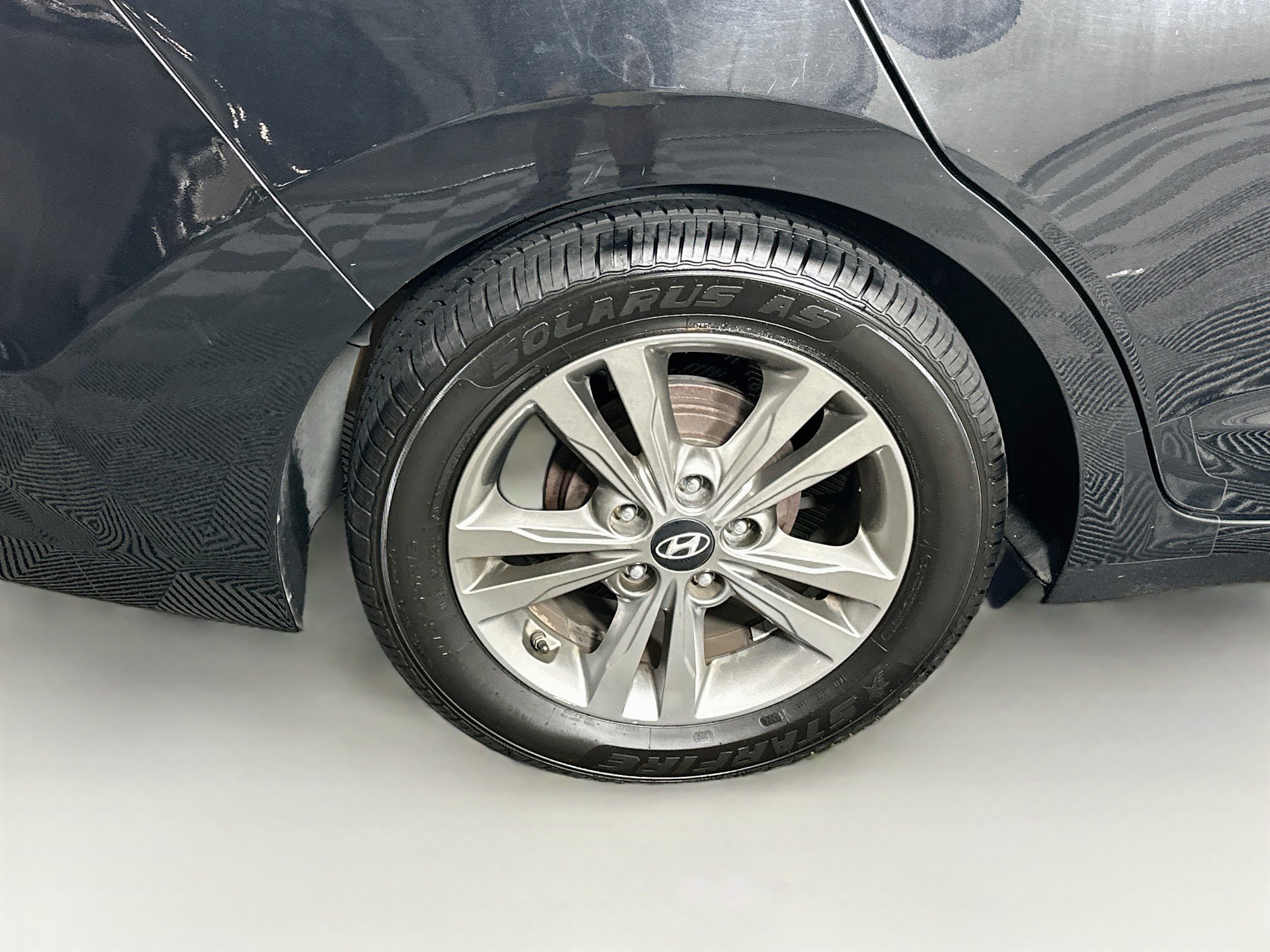 Used 2017 Hyundai Elantra SE FWD image 11