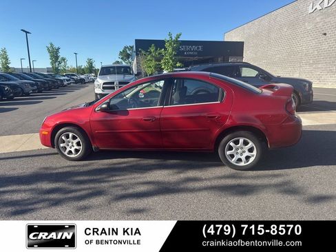 Used 2005 Dodge Neon SXT w/ Sport Appearance Group FWD image 17