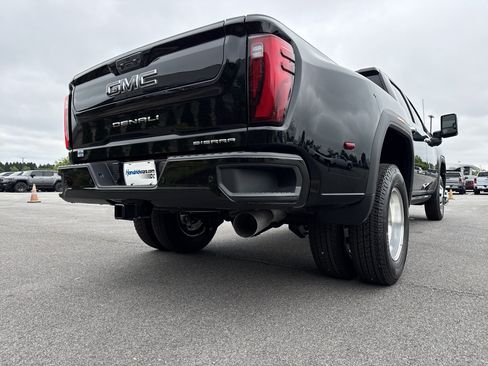 Used 2026 GMC Sierra 3500 Denali Ultimate AWD/4WD image 10