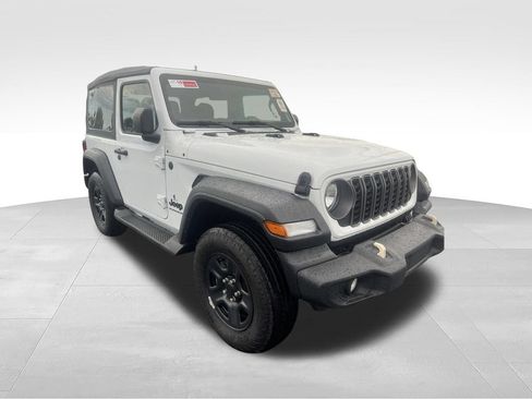 Used 2025 Jeep Wrangler Sport AWD/4WD image 15