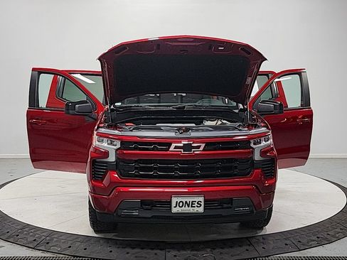 Used 2022 Chevrolet Silverado 1500 RST w/ Convenience Package II AWD/4WD image 10