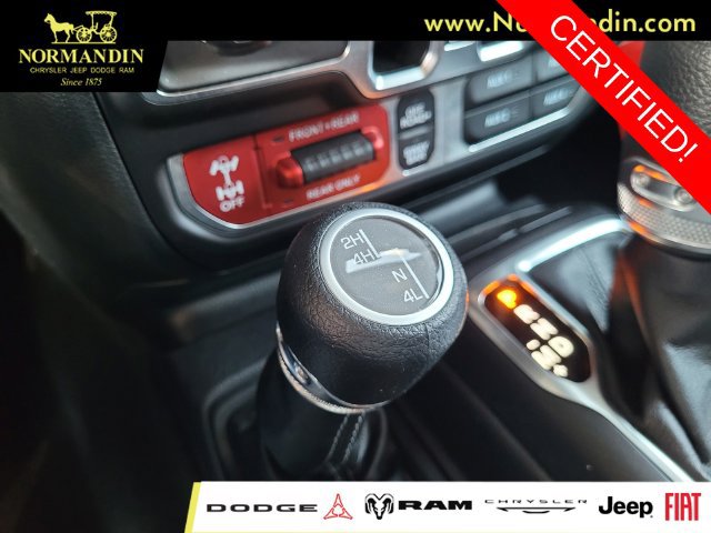 Certified 2025 Jeep Wrangler Unlimited Rubicon w/ Convenience Group AWD/4WD image 14