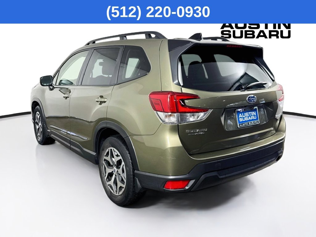 Used 2024 Subaru Forester Premium AWD/4WD image 6