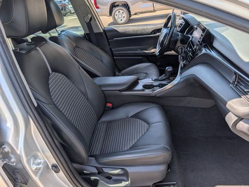 Used 2023 Toyota Camry SE FWD image 8