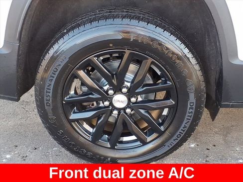 Used 2019 GMC Acadia SLT image 11