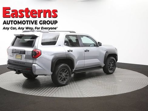 Used 2025 Toyota 4Runner SR5 AWD/4WD image 41
