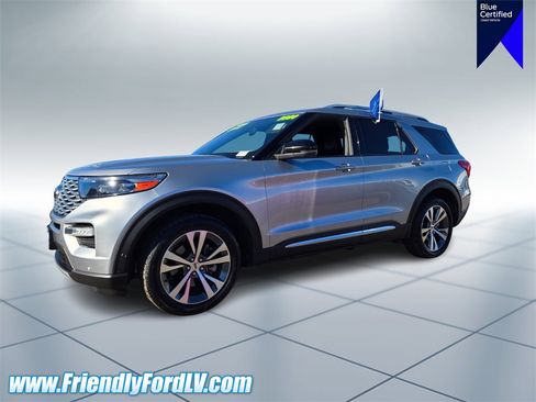 Certified 2020 Ford Explorer Platinum w/ Premium Technology Package image 2