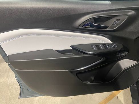 Used 2026 Chevrolet Trax LT w/ LT Convenience Package image 9