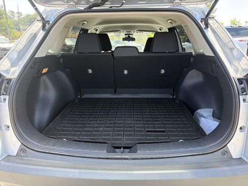 Certified 2022 Toyota Corolla Cross LE AWD/4WD image 29