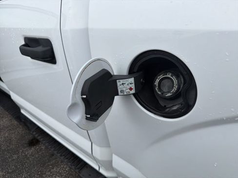 Used 2017 Ford F150 XLT w/ Equipment Group 301A Mid AWD/4WD image 29