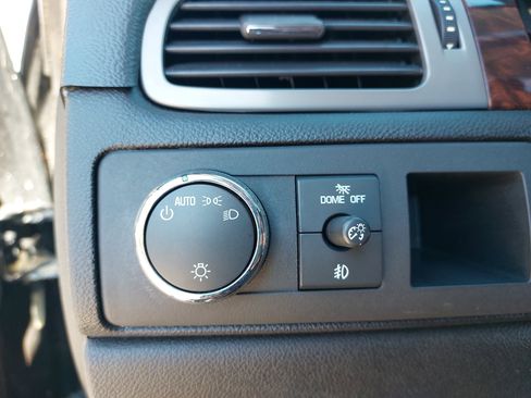 Used 2013 GMC Yukon Denali image 28