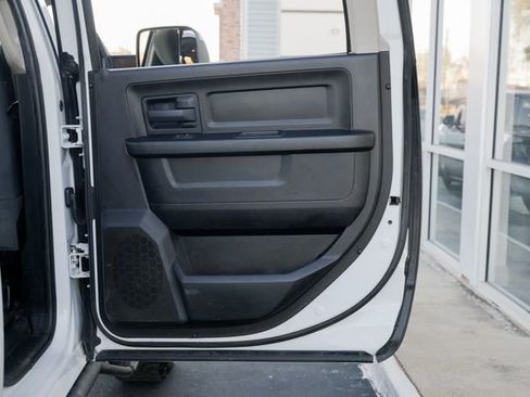 Used 2015 RAM 3500 Tradesman w/ Chrome Appearance Group image 36