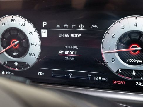 Used 2024 Kia Seltos SX AWD/4WD image 17
