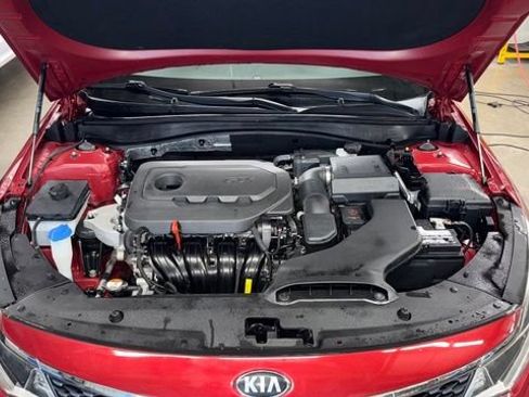 Used 2018 Kia Optima S FWD image 11
