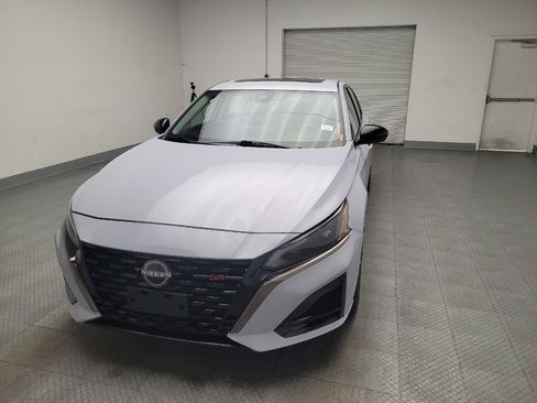 Used 2024 Nissan Altima 2.5 SR w/ SR Premium Package image 15