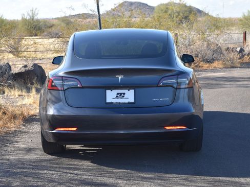 Used 2023 Tesla Model 3 Long Range image 4