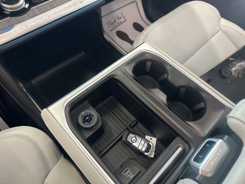 New 2026 Ford Expedition Max Platinum w/ Platinum Ultimate Package image 39